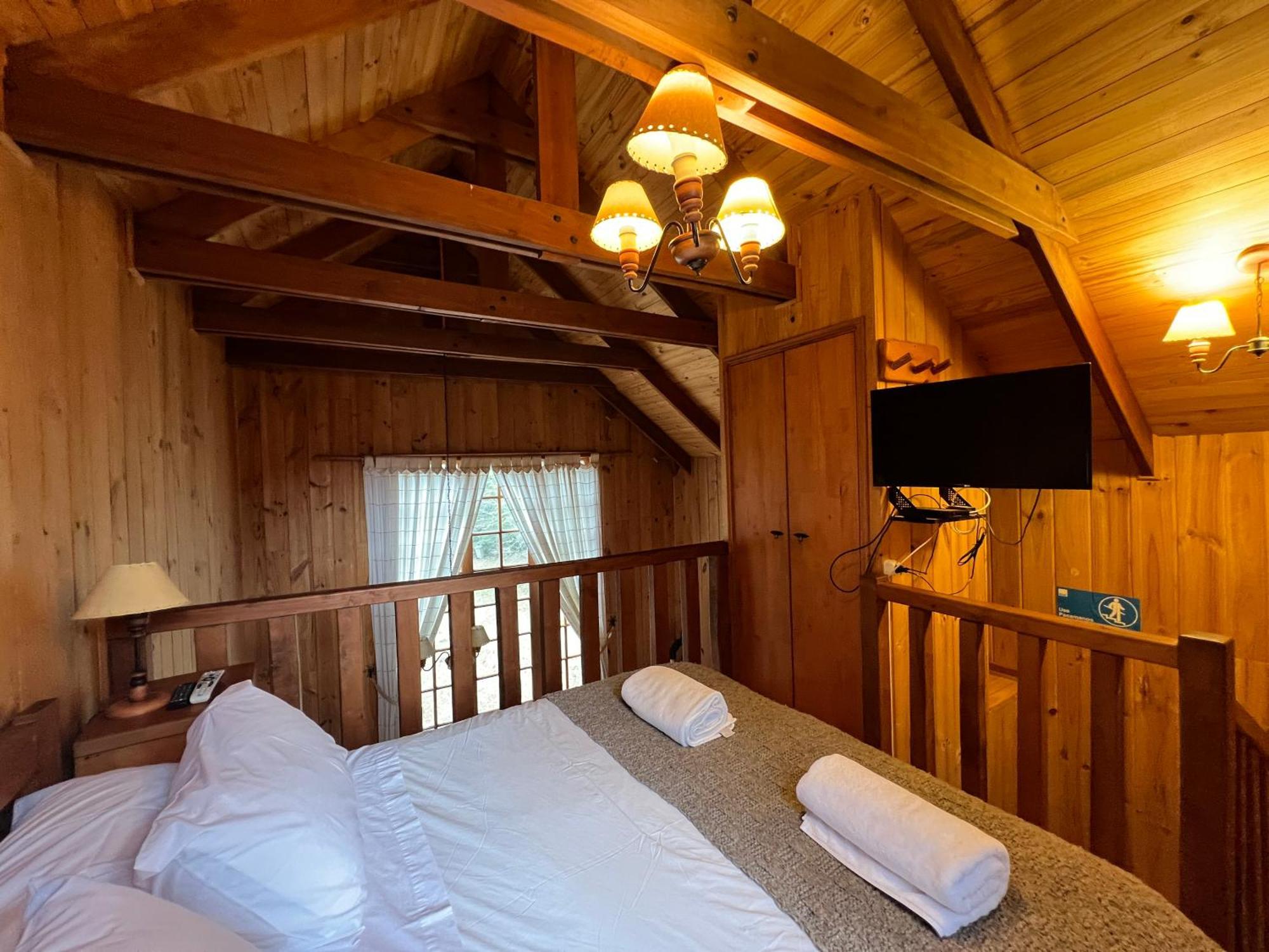 Green Baker Lodge Puerto Bertrand Екстериор снимка