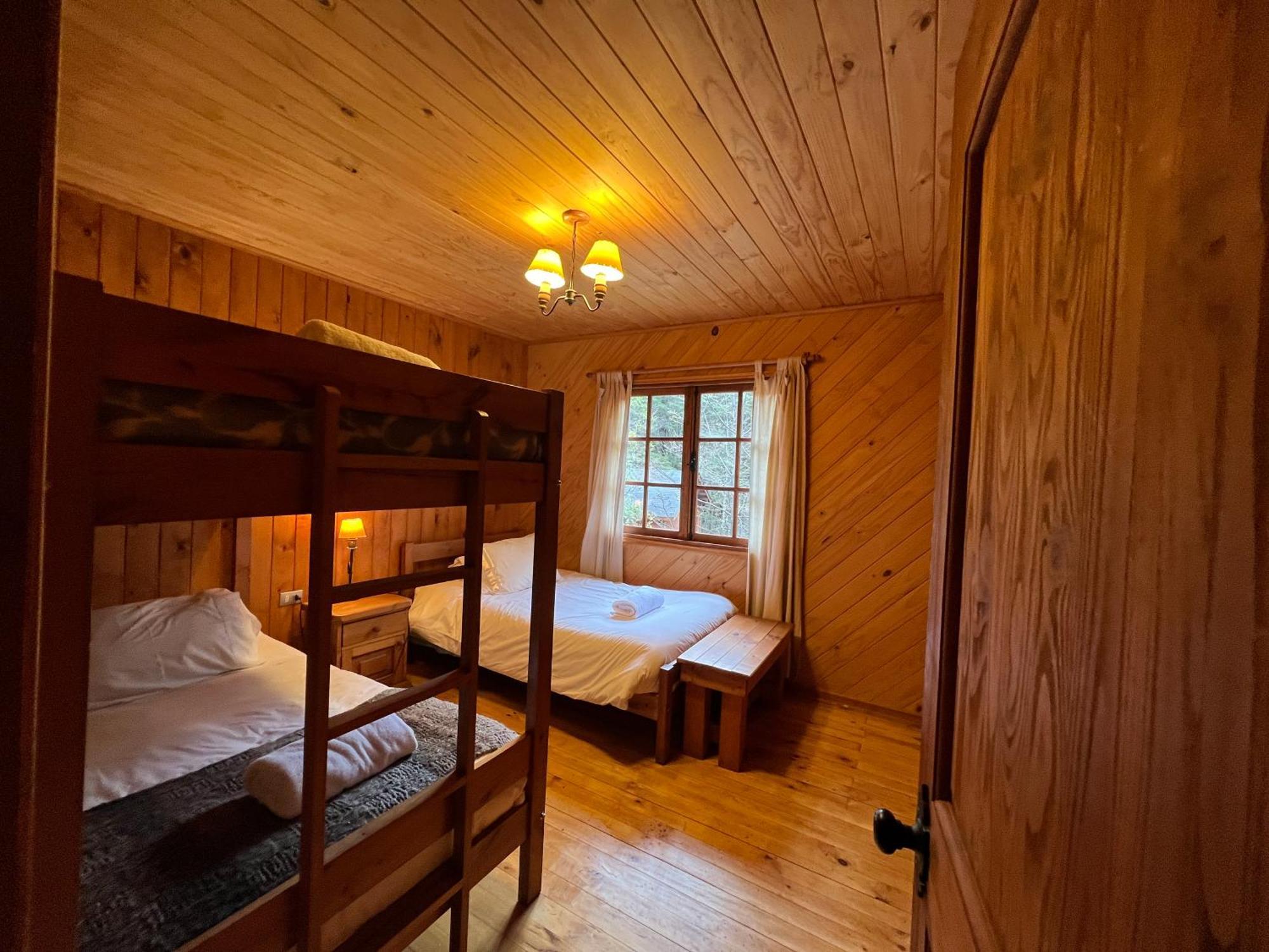Green Baker Lodge Puerto Bertrand Екстериор снимка