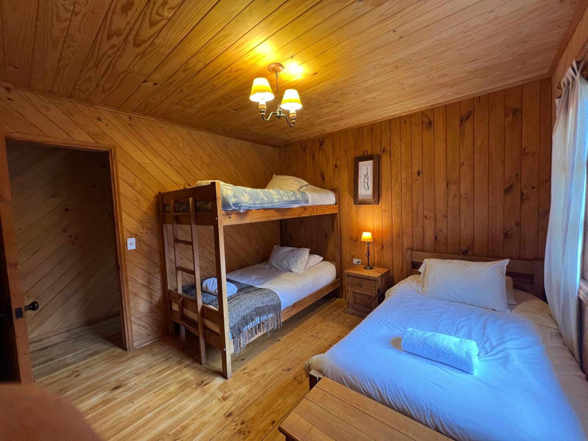 Green Baker Lodge Puerto Bertrand Екстериор снимка