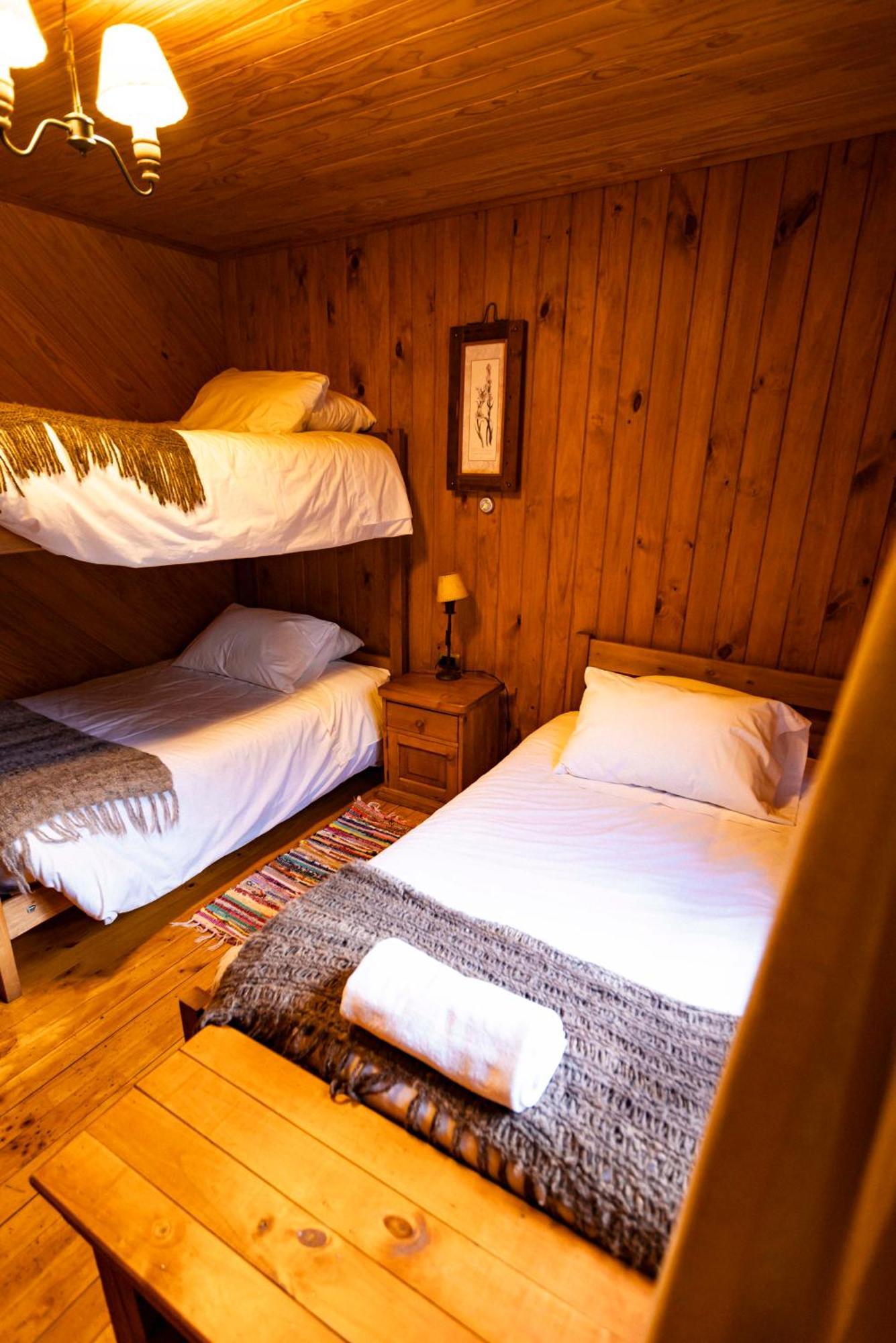 Green Baker Lodge Puerto Bertrand Екстериор снимка