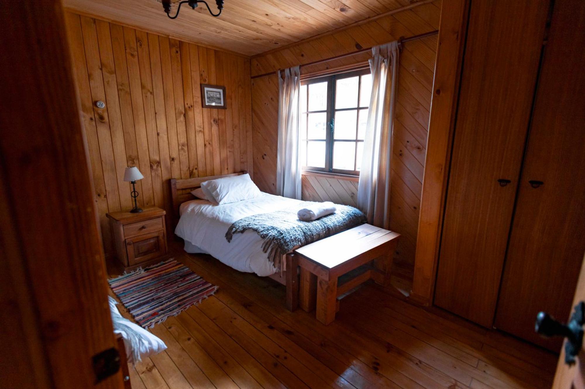 Green Baker Lodge Puerto Bertrand Екстериор снимка