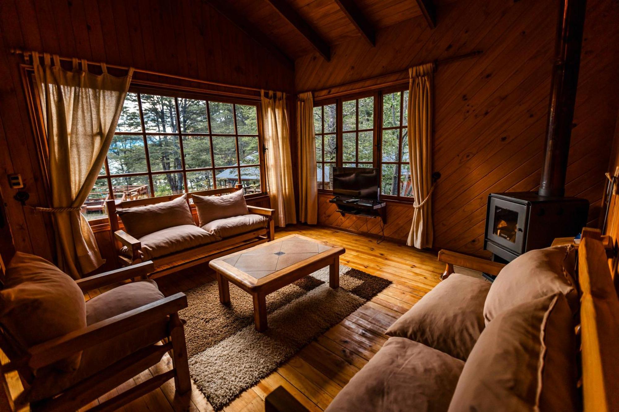 Green Baker Lodge Puerto Bertrand Екстериор снимка